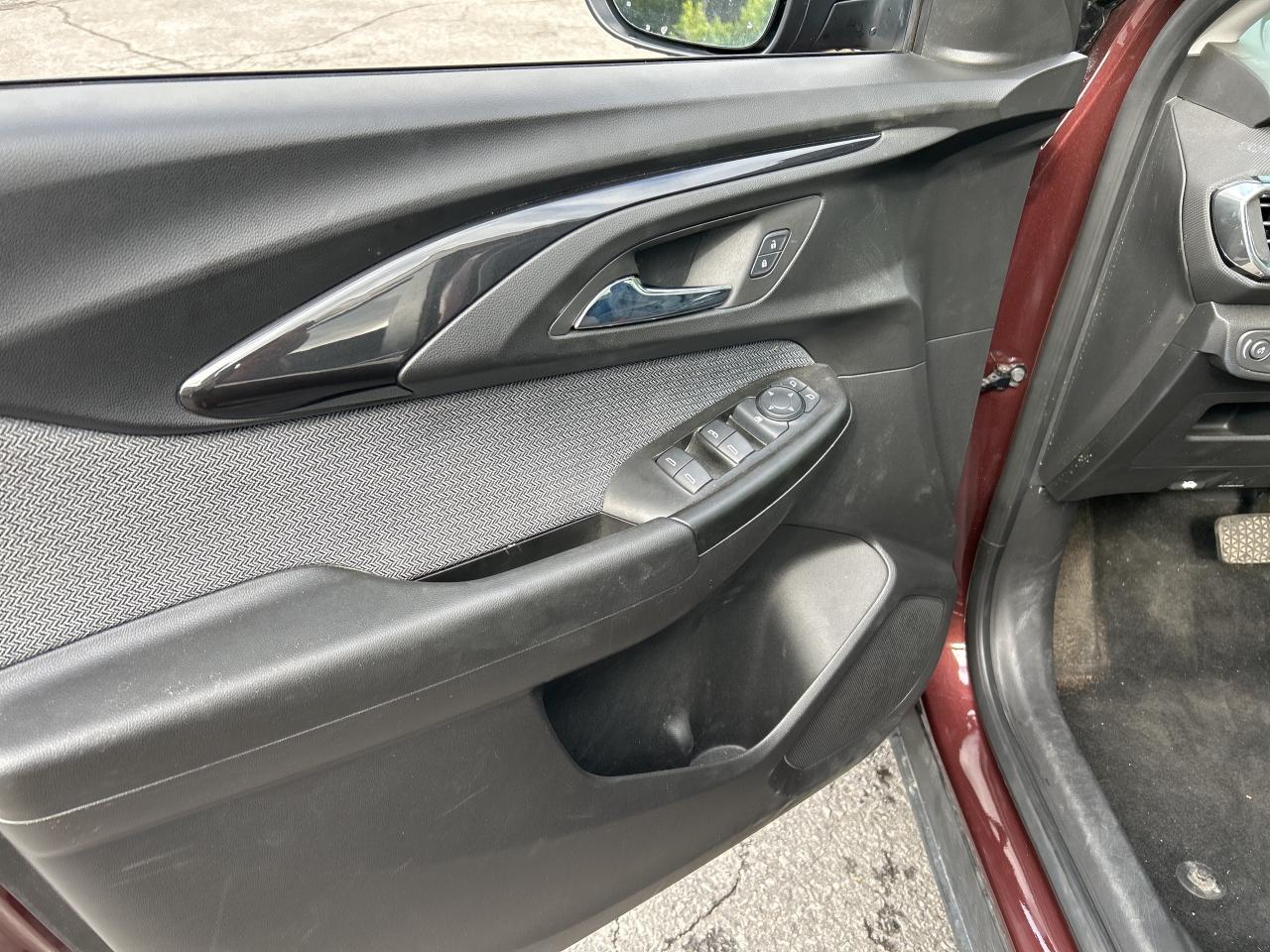 2023 Chevrolet TrailBlazer LT AWD Photo