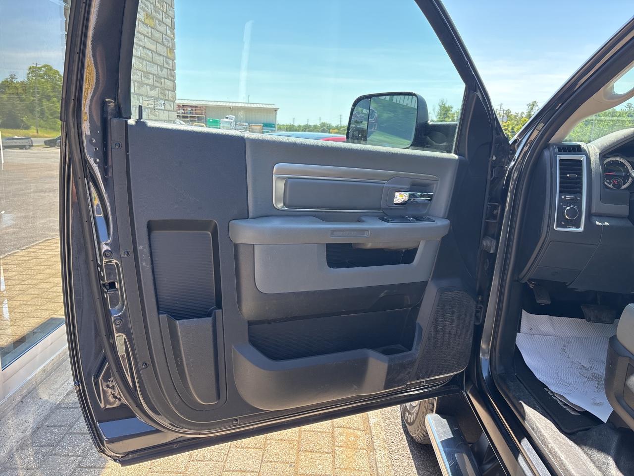 2016 RAM 2500 SLT Photo