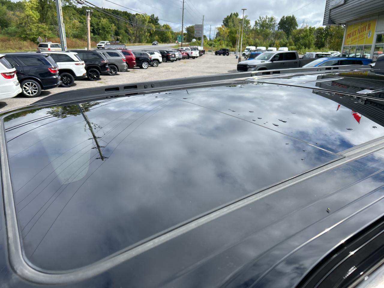 2024 Jeep Wagoneer L Series II Carbide Photo