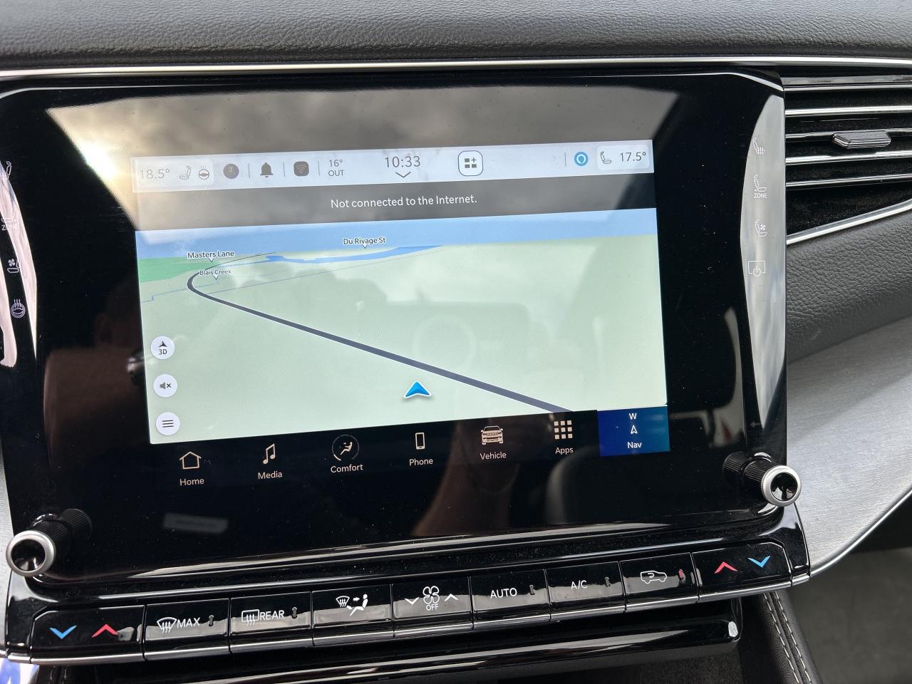 2024 Jeep Wagoneer L Series II Carbide Photo