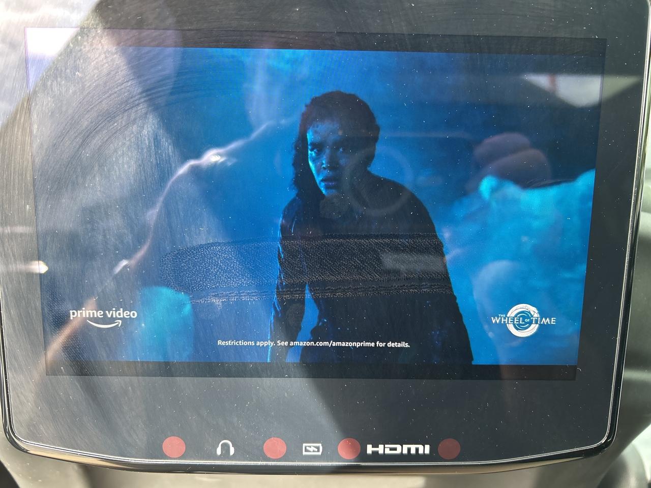 2024 Jeep Wagoneer L Series II Carbide HD TOW Photo