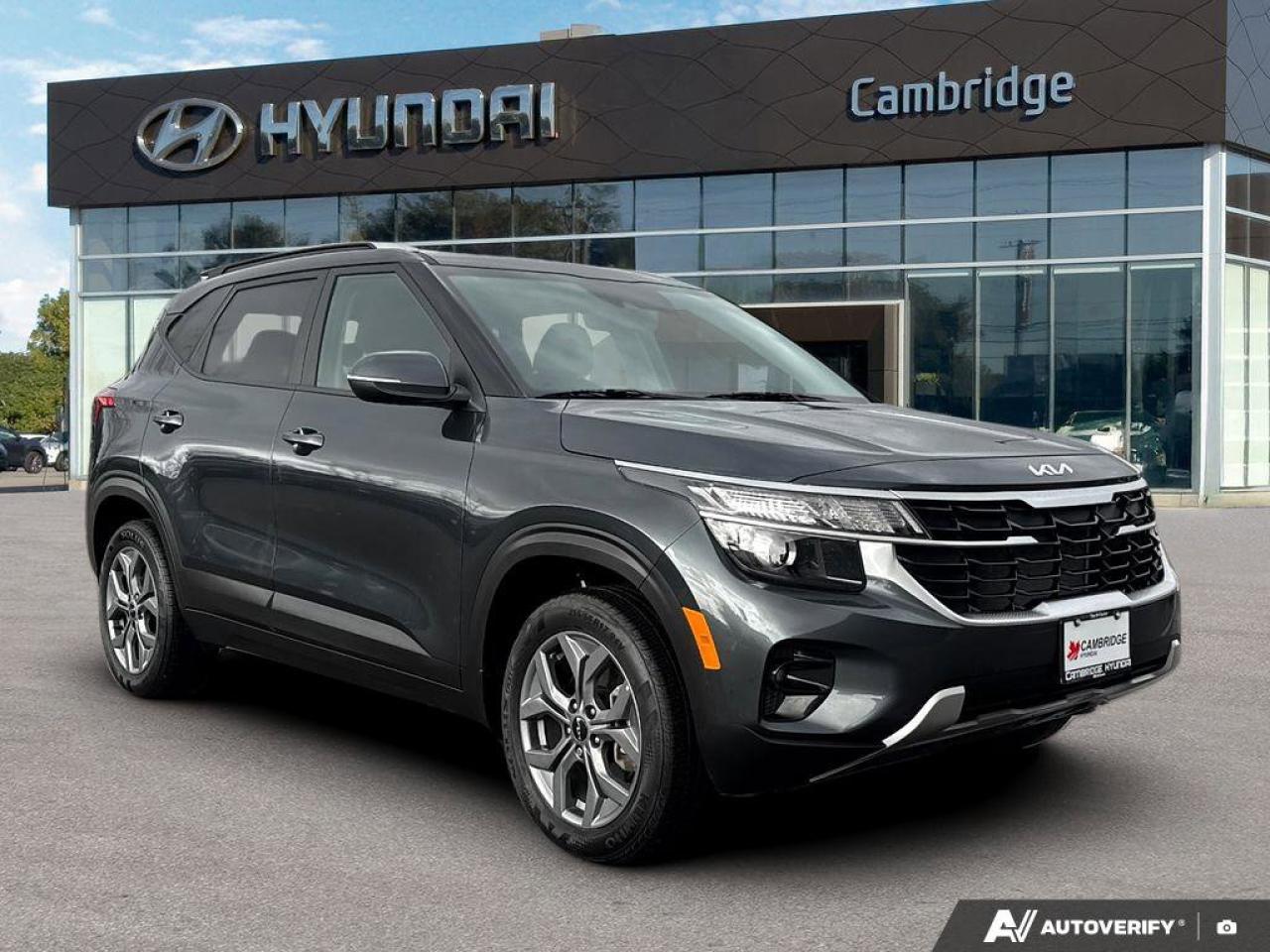 2025 Kia Seltos LX Photo