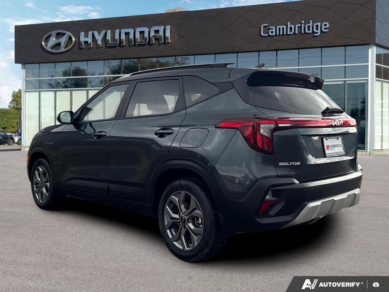 2025 Kia Seltos LX Photo