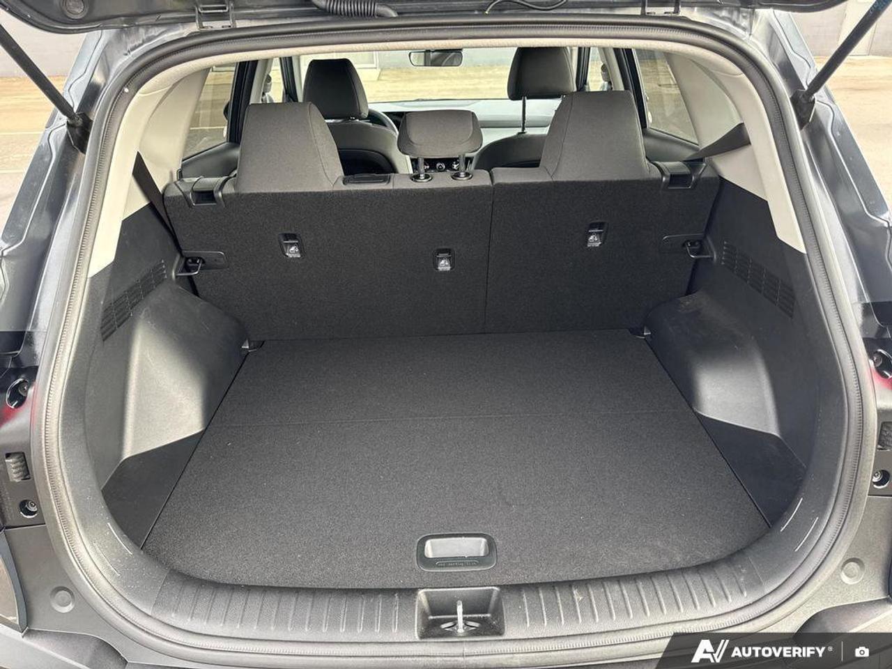 2025 Kia Seltos LX Photo