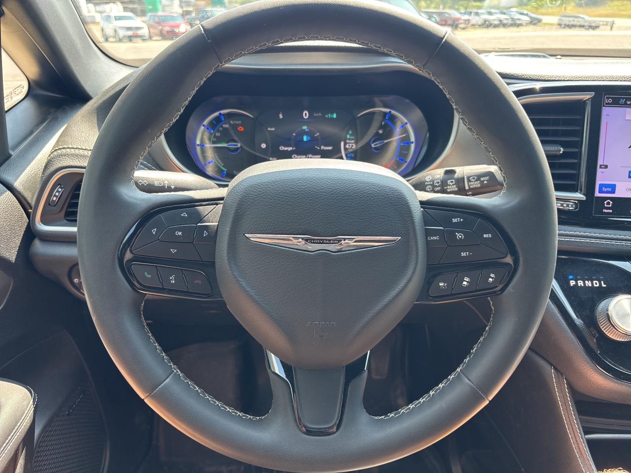 2022 Chrysler Pacifica Hybrid Limited Photo