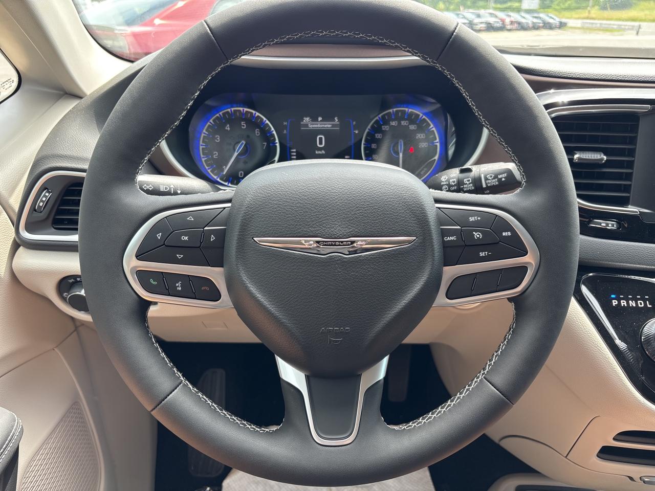 2024 Chrysler Grand Caravan SXT Photo