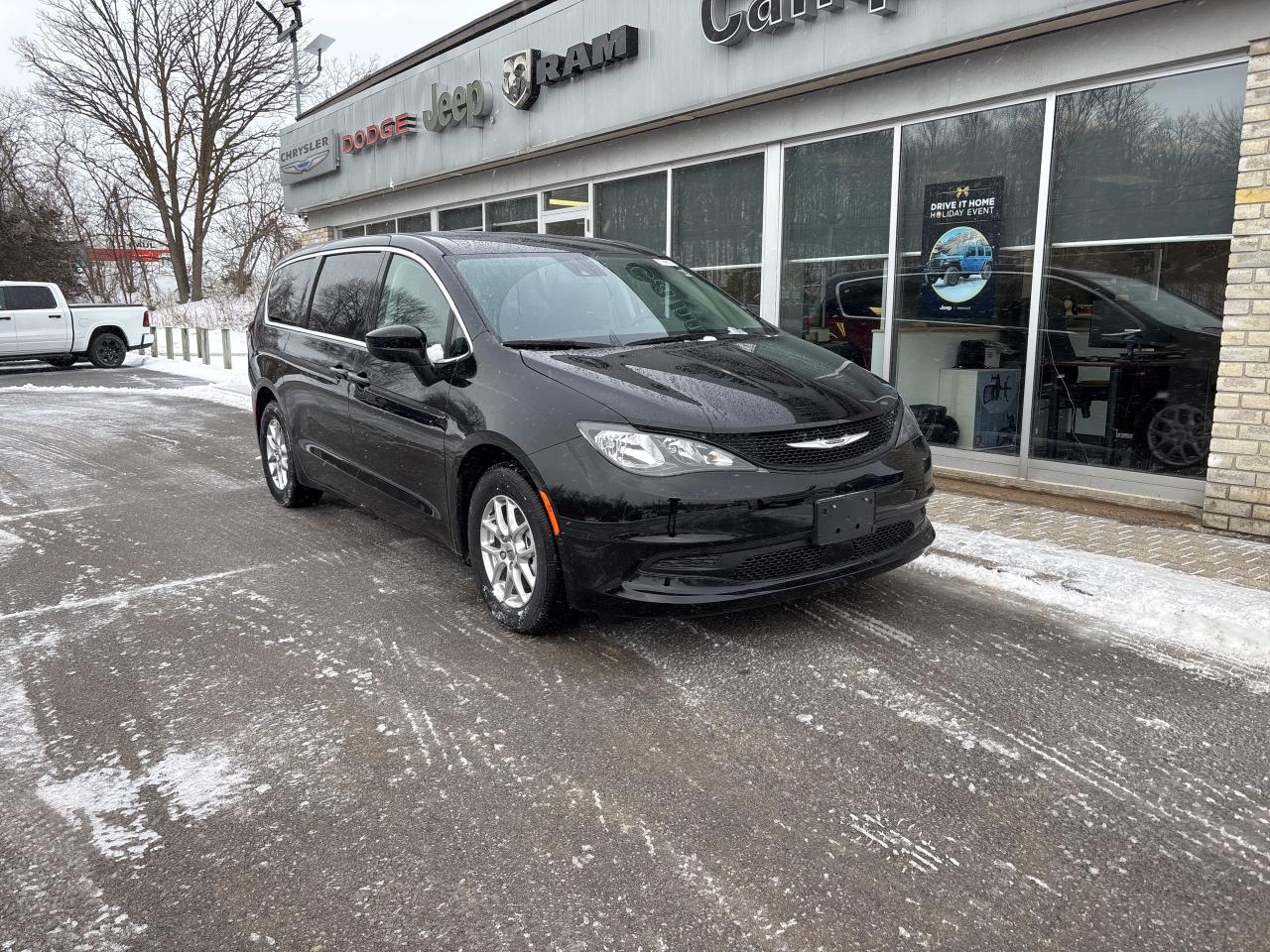 2024 Chrysler Grand Caravan SXT Photo