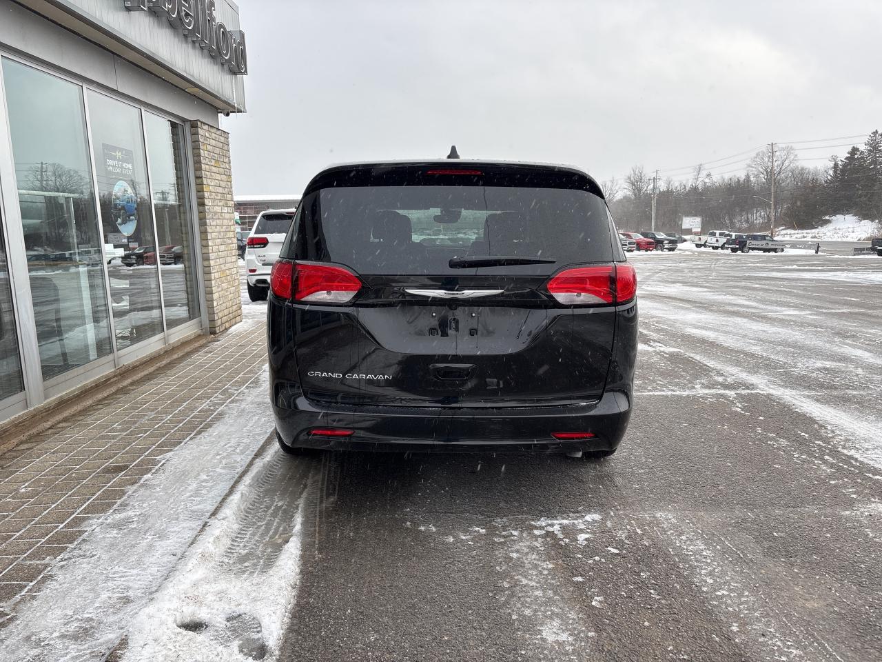 2024 Chrysler Grand Caravan SXT Photo