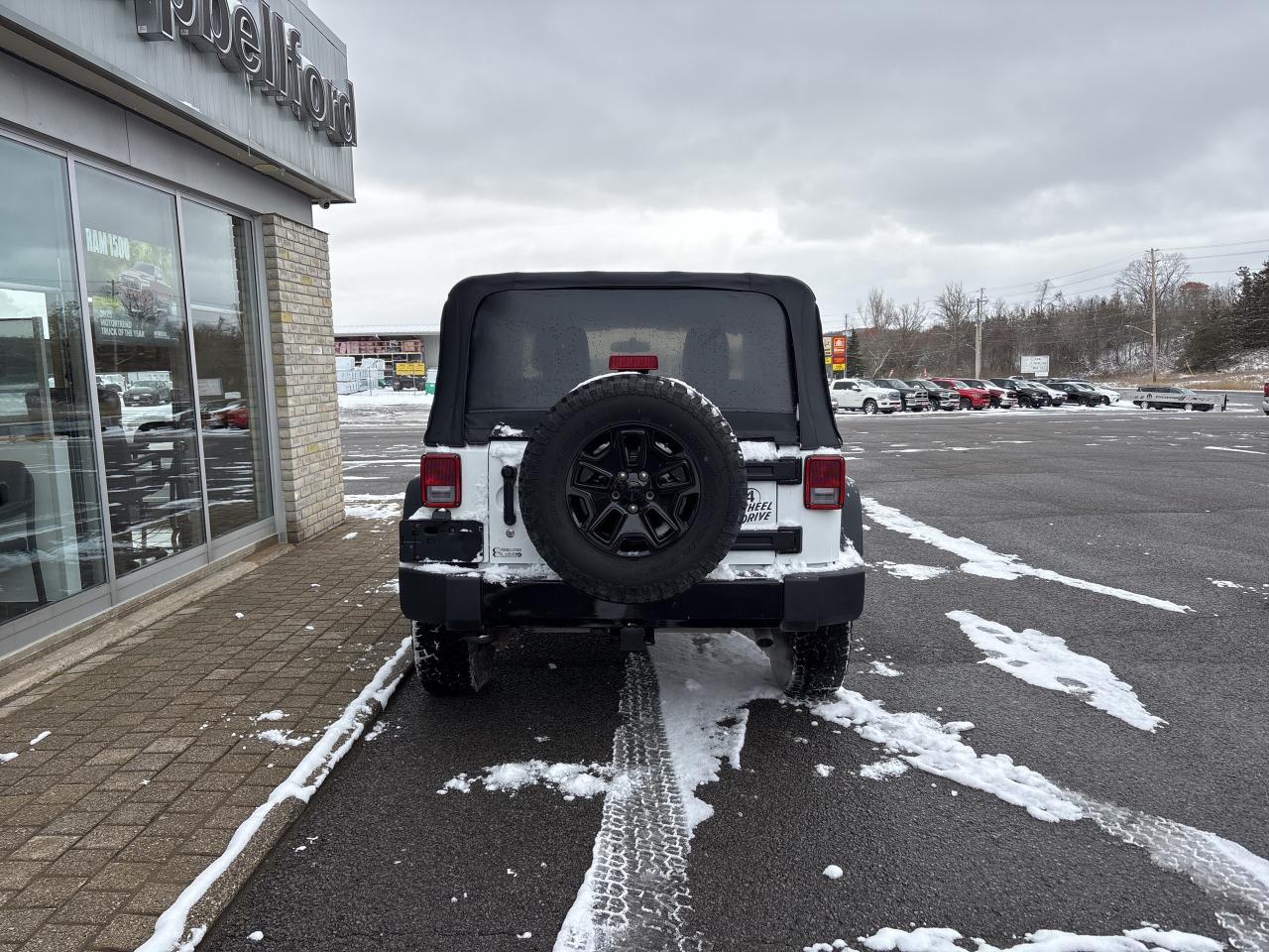 2017 Jeep Wrangler Willys Wheeler Photo