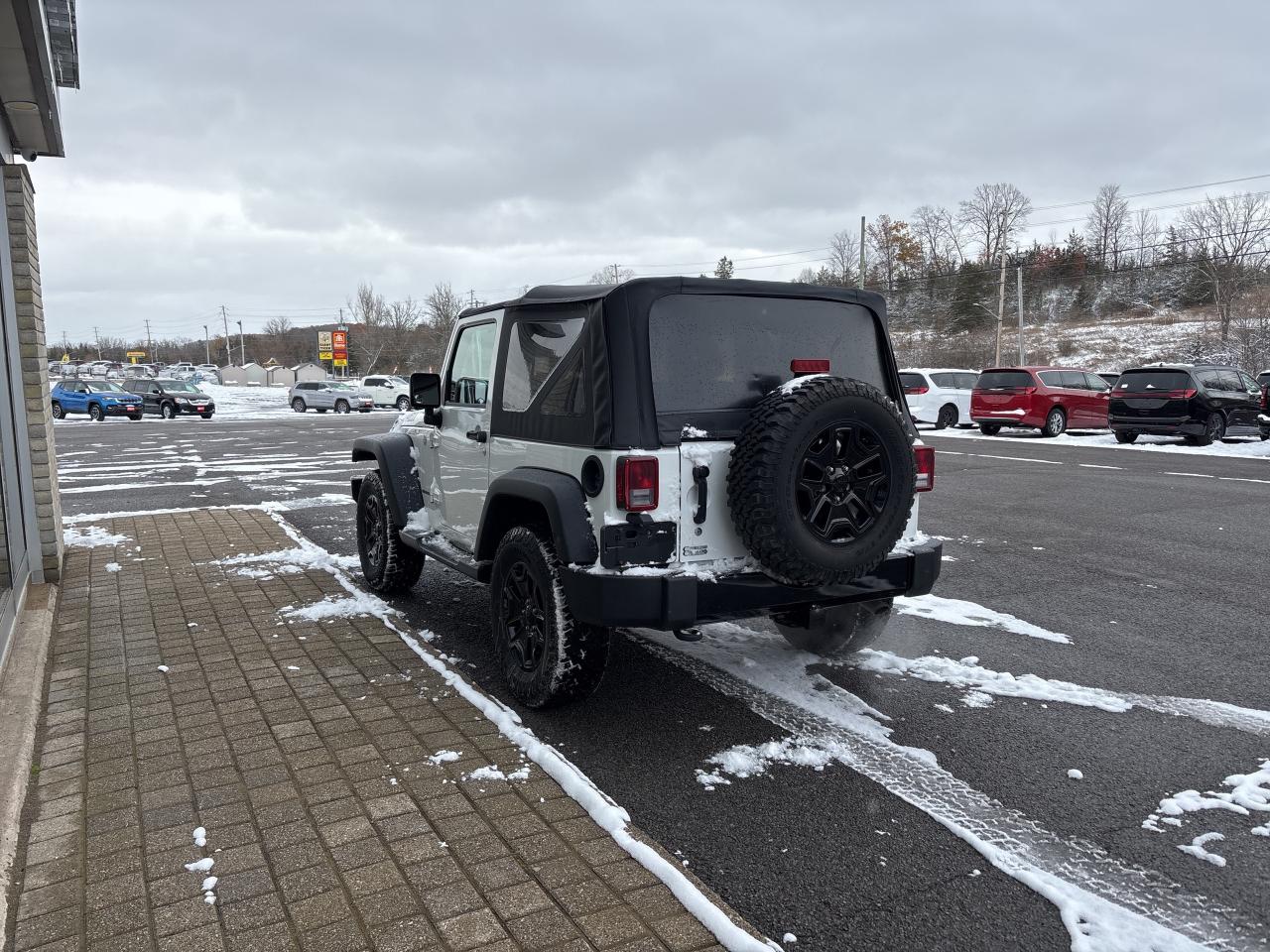 2017 Jeep Wrangler Willys Wheeler Photo