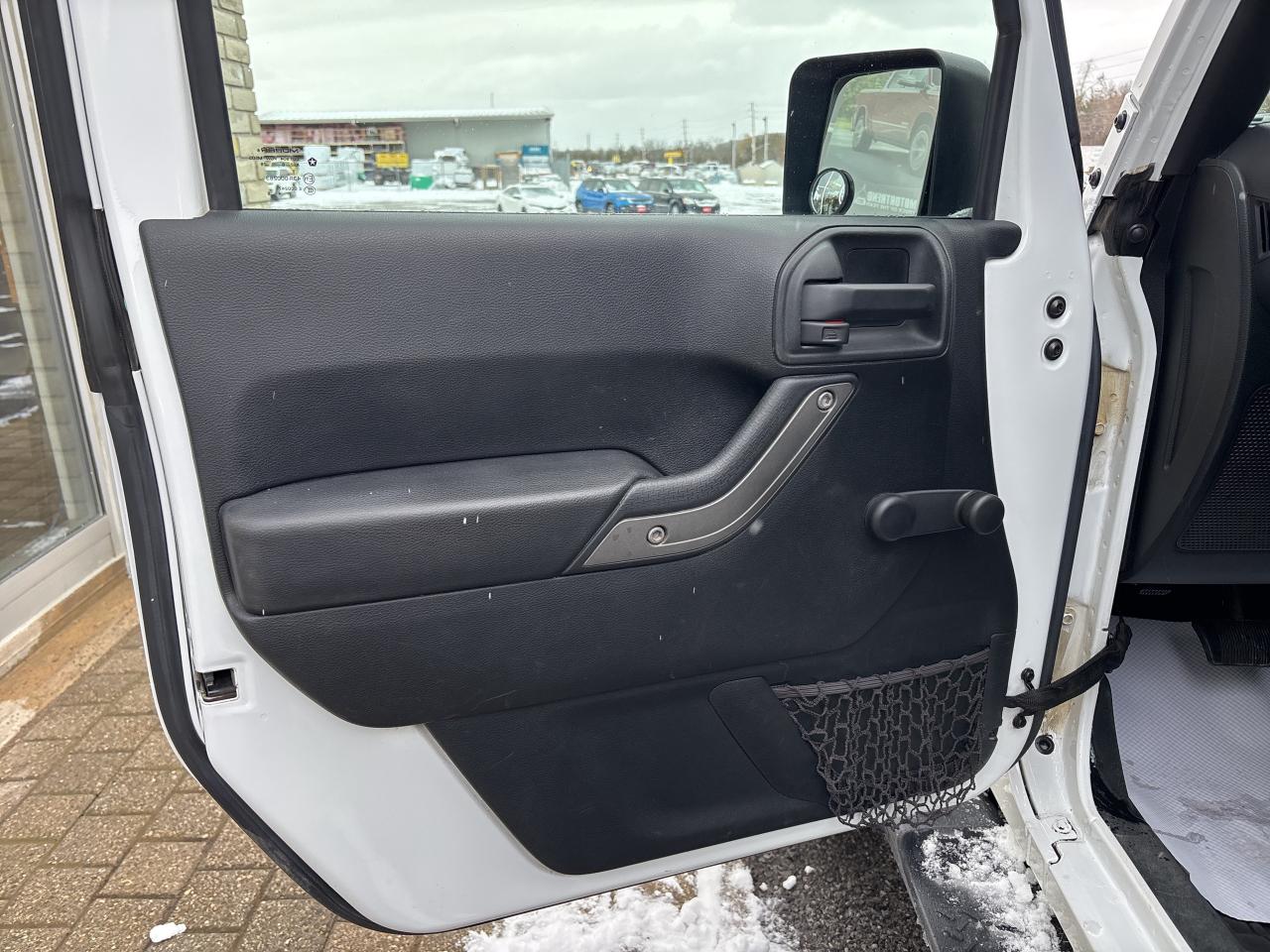 2017 Jeep Wrangler Willys Wheeler Photo