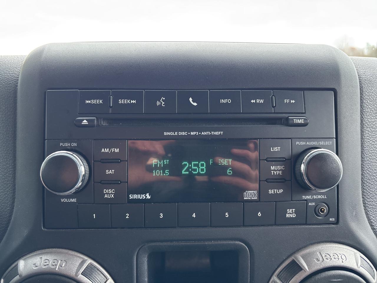 2017 Jeep Wrangler Willys Wheeler Photo