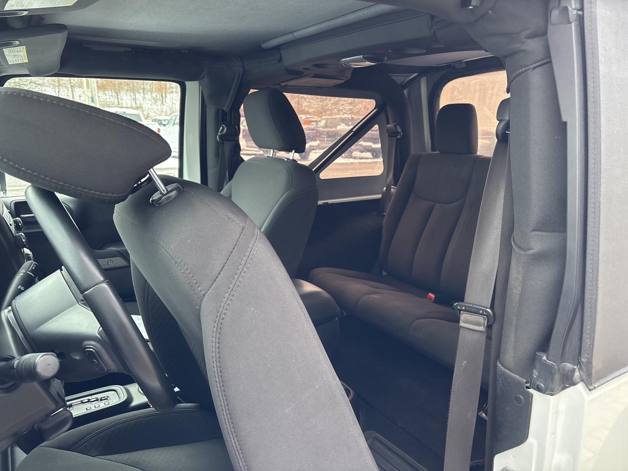 2017 Jeep Wrangler Willys Wheeler Photo