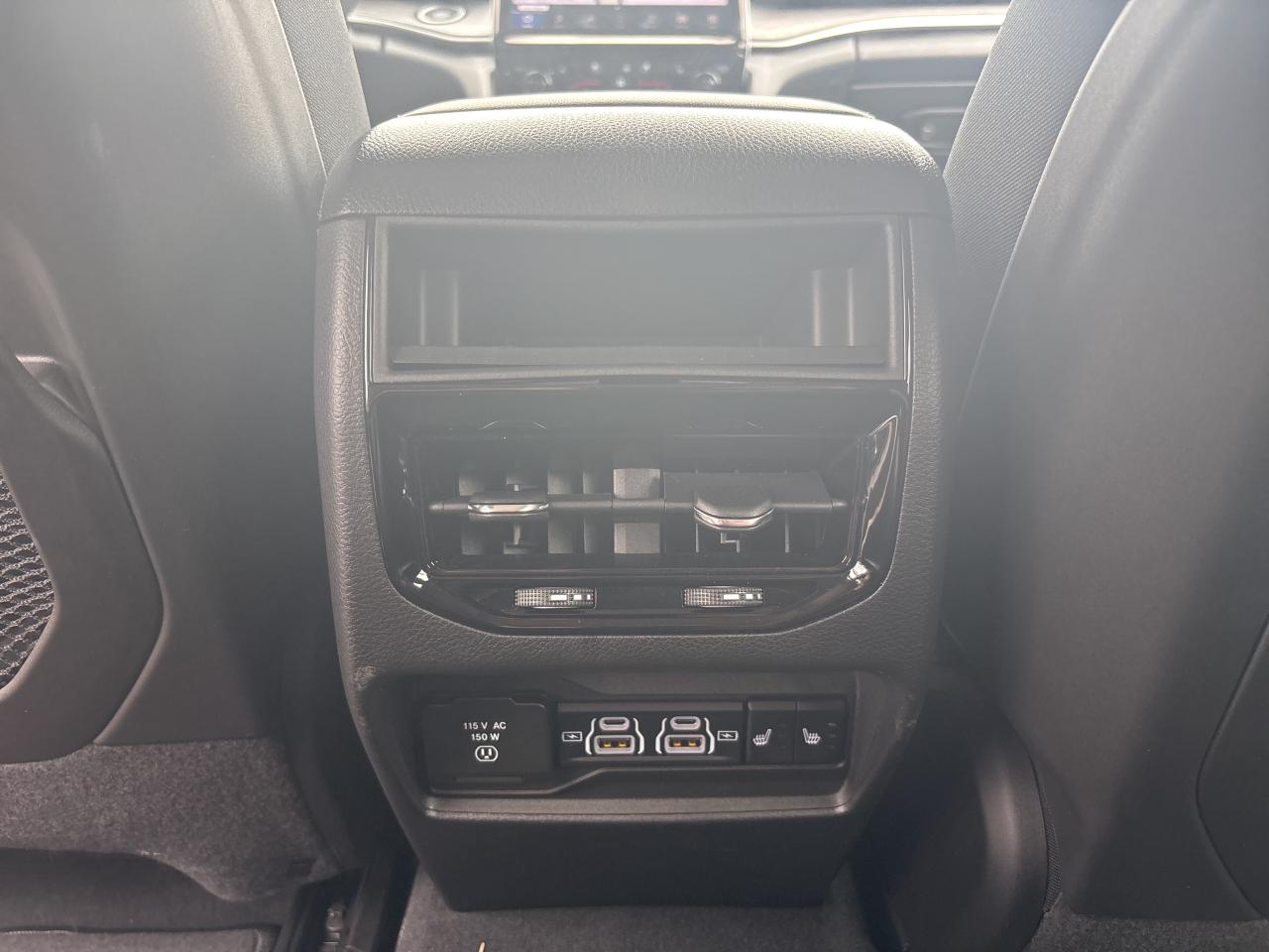 2023 Jeep Grand Cherokee 4xe  Photo