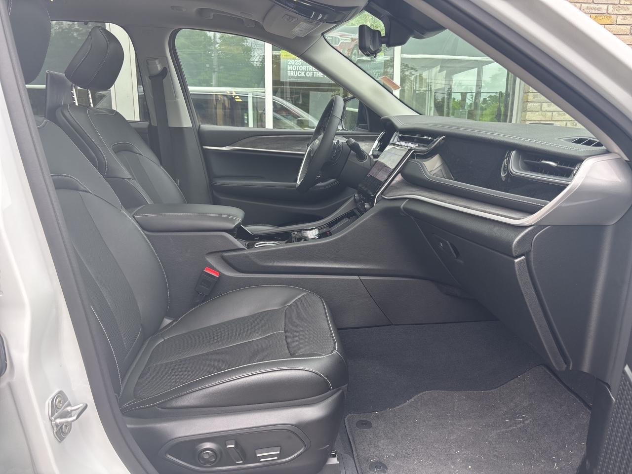 2023 Jeep Grand Cherokee 4xe  Photo