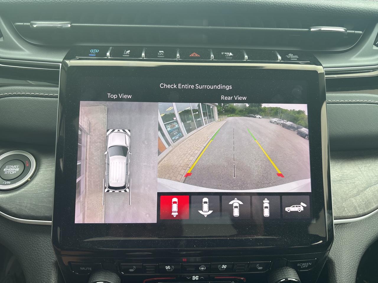 2023 Jeep Grand Cherokee 4xe  Photo