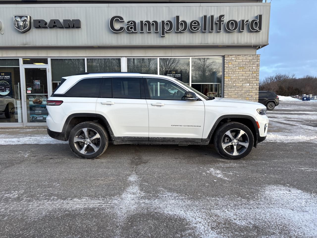 2023 Jeep Grand Cherokee 4xe  Photo