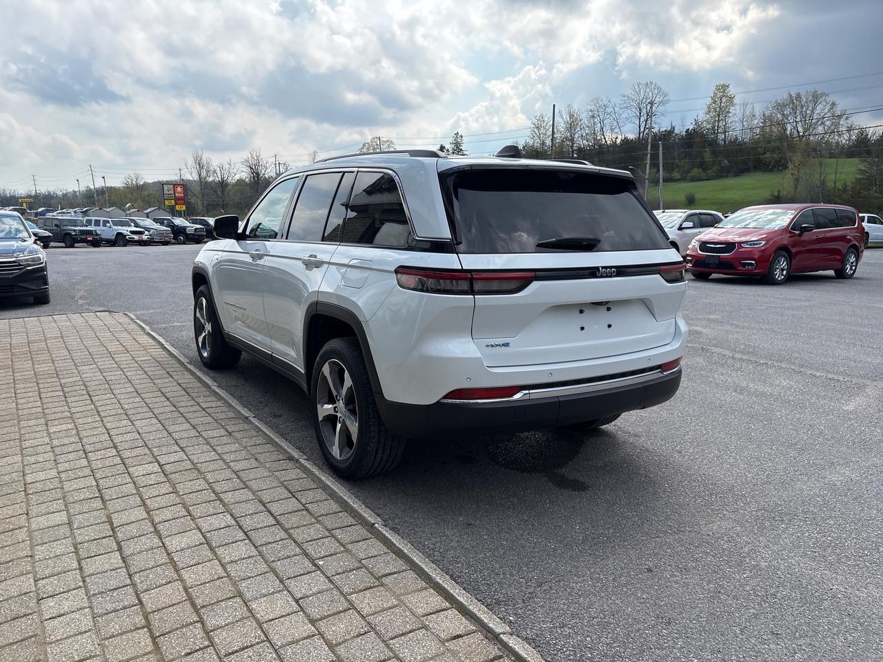 2023 Jeep Grand Cherokee 4xe  Photo