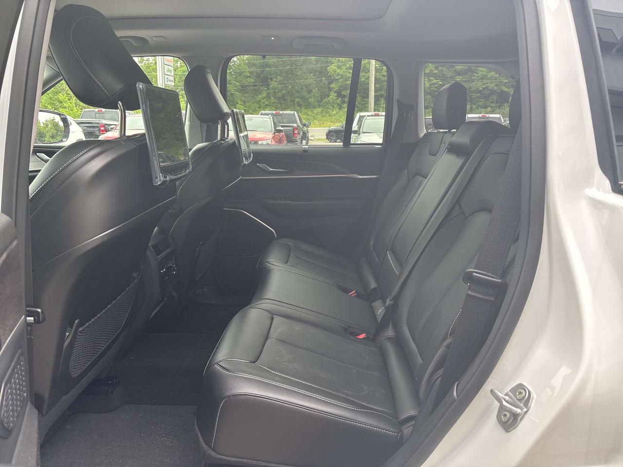 2023 Jeep Grand Cherokee  Photo