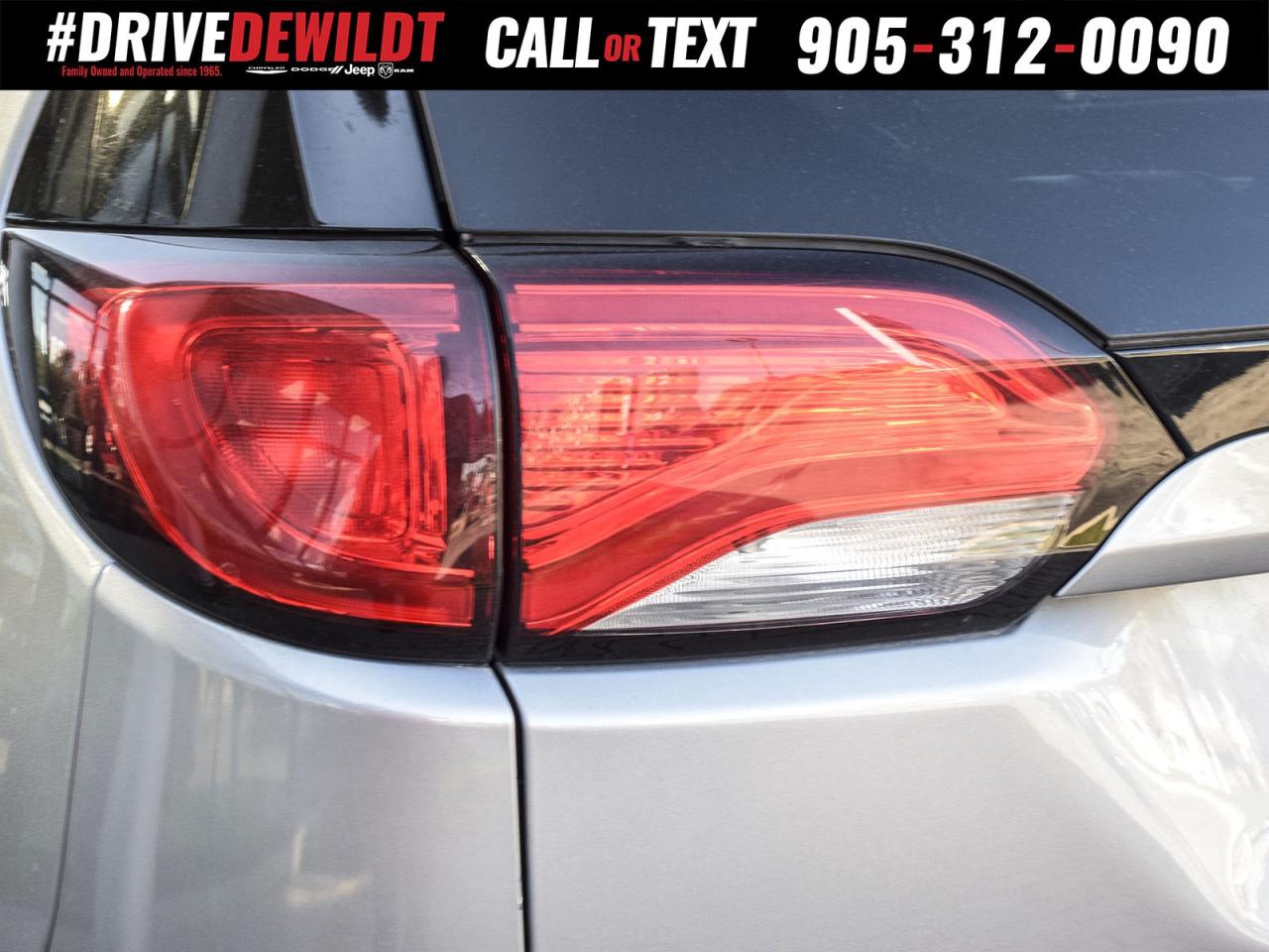 2017 Chrysler Pacifica LIMITED   THEATER GROUP   ADVANCED SAFETY GRP Photo