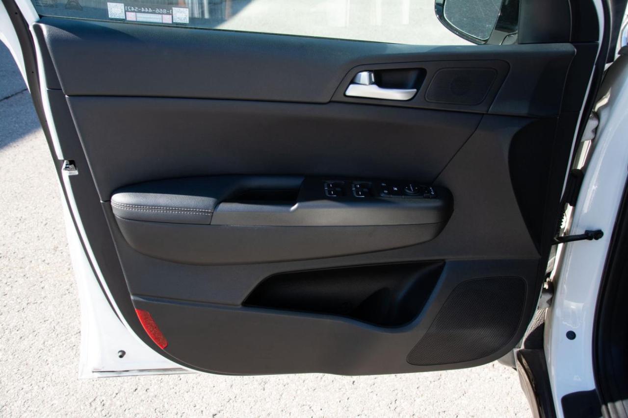 2021 Kia Sportage EX Photo