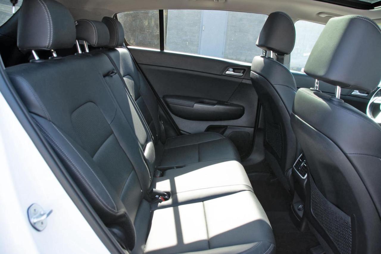 2021 Kia Sportage EX Photo