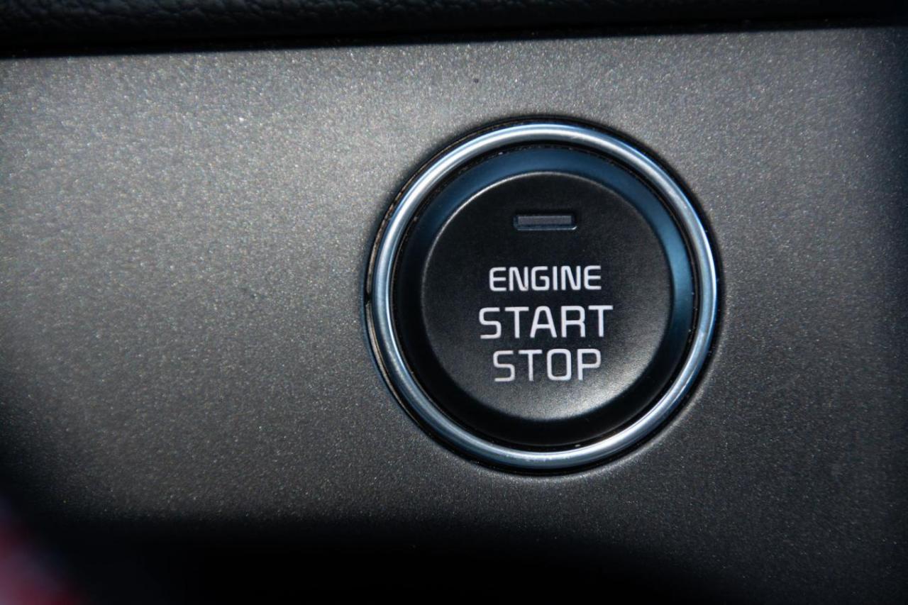 2021 Kia Sportage EX Photo