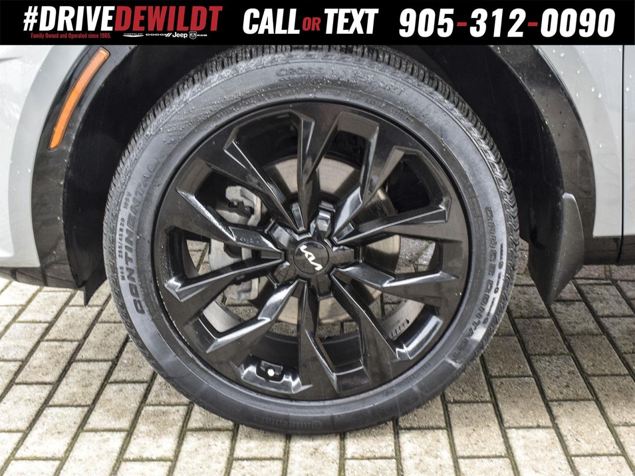 2023 Kia Sorento SX   ALL WHEEL DRIVE   BLACK LEATHER Photo