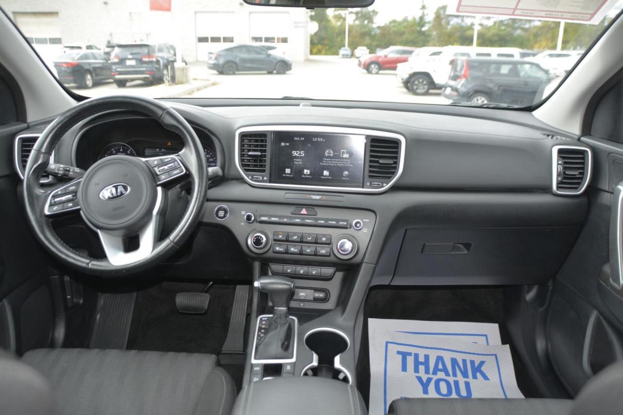 2022 Kia Sportage SPORTAGE EX Photo3