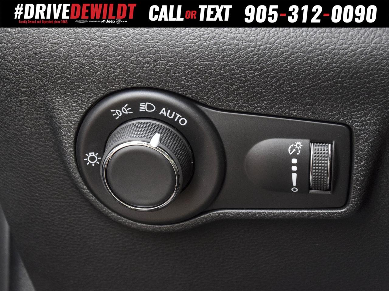 2025 Jeep Compass SPORT   NEW CAR RATES   BRAND NEW Photo