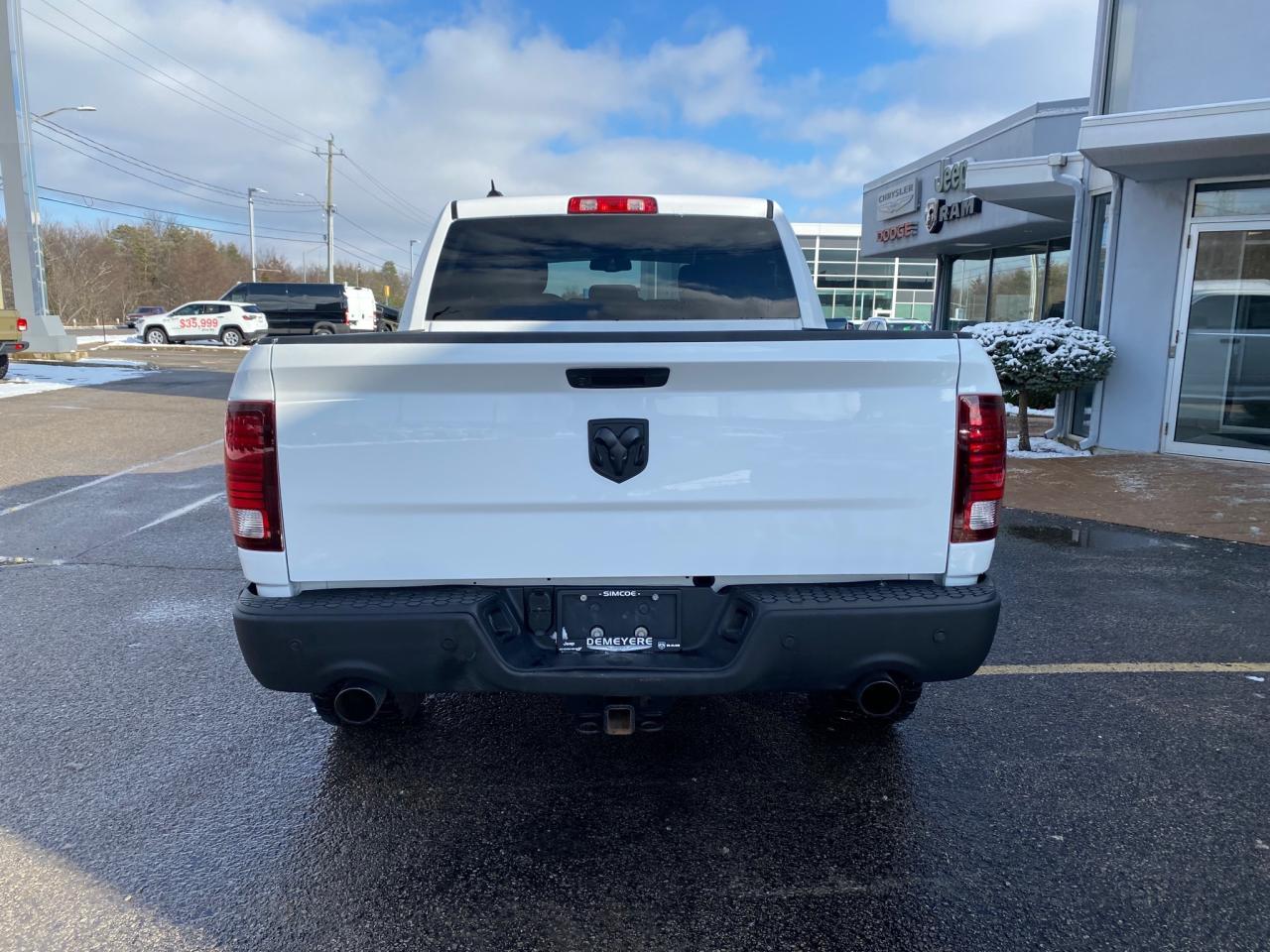 2023 RAM 1500 Classic SLT Photo3