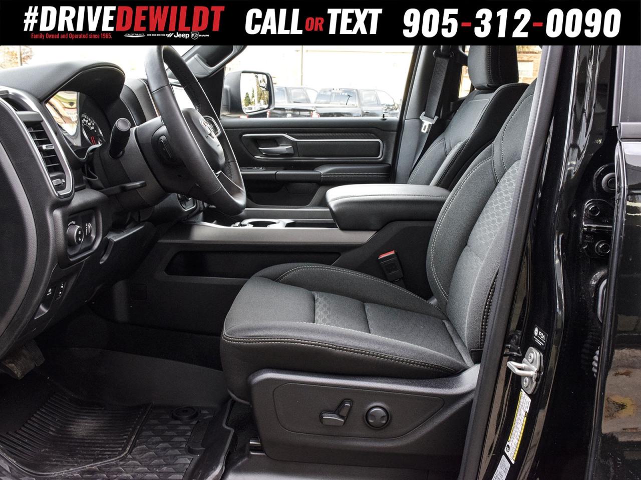 2025 RAM 1500 BIG HORN    NEW CAR RATES   LEVEL 1 GROUP Photo