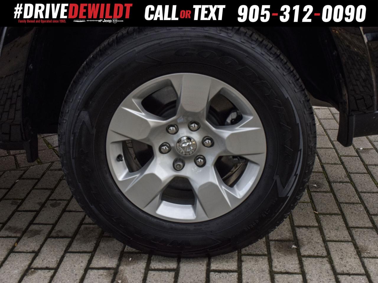 2025 RAM 1500 BIG HORN    NEW CAR RATES   LEVEL 1 GROUP Photo