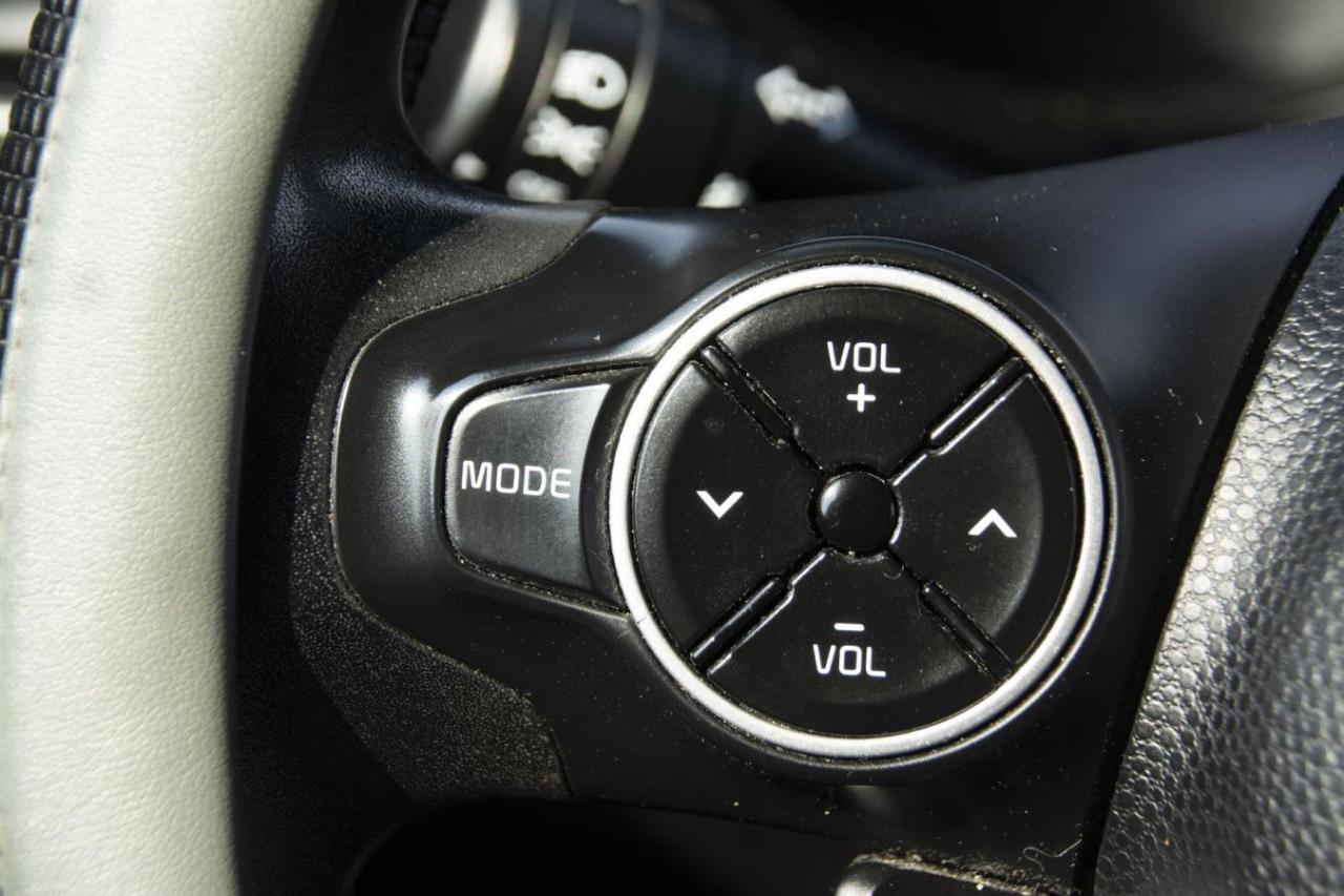 2016 Kia Soul SOUL PLUS Photo