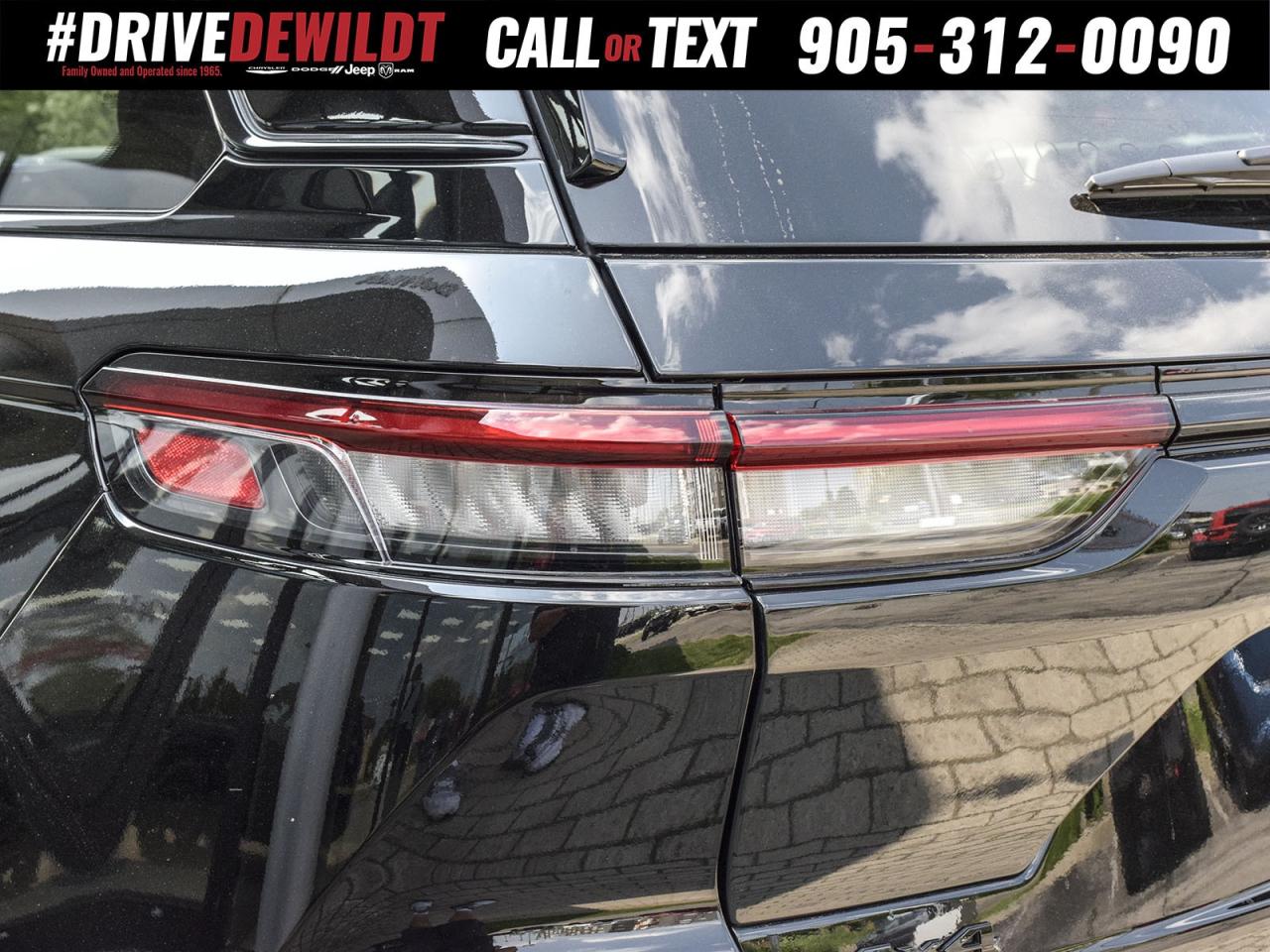 2025 Jeep Grand Cherokee ALTITUDE   DEALER DEMO   NEW CAR INCENTIVES Photo