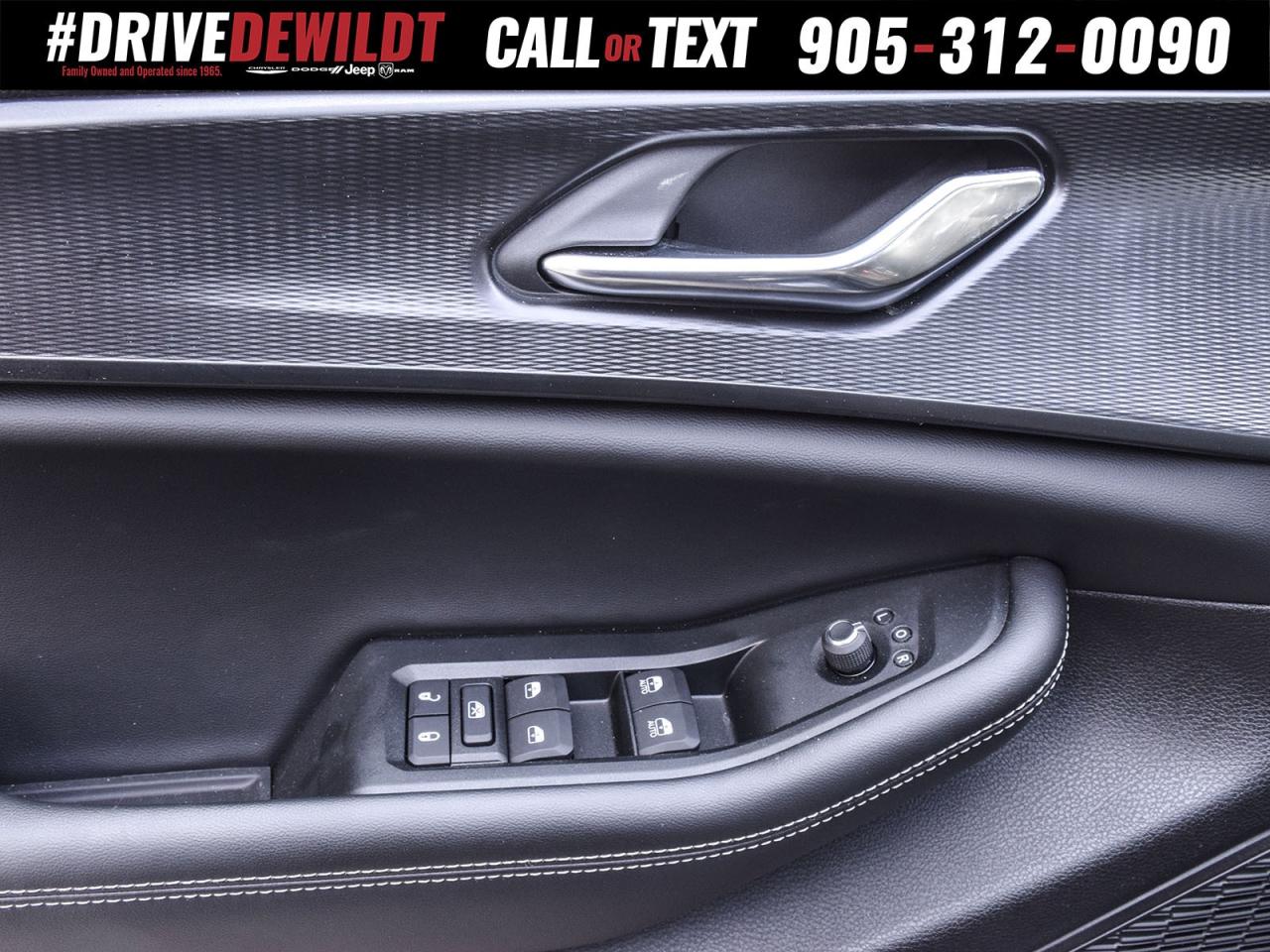 2025 Jeep Grand Cherokee ALTITUDE   DEALER DEMO   NEW CAR INCENTIVES Photo