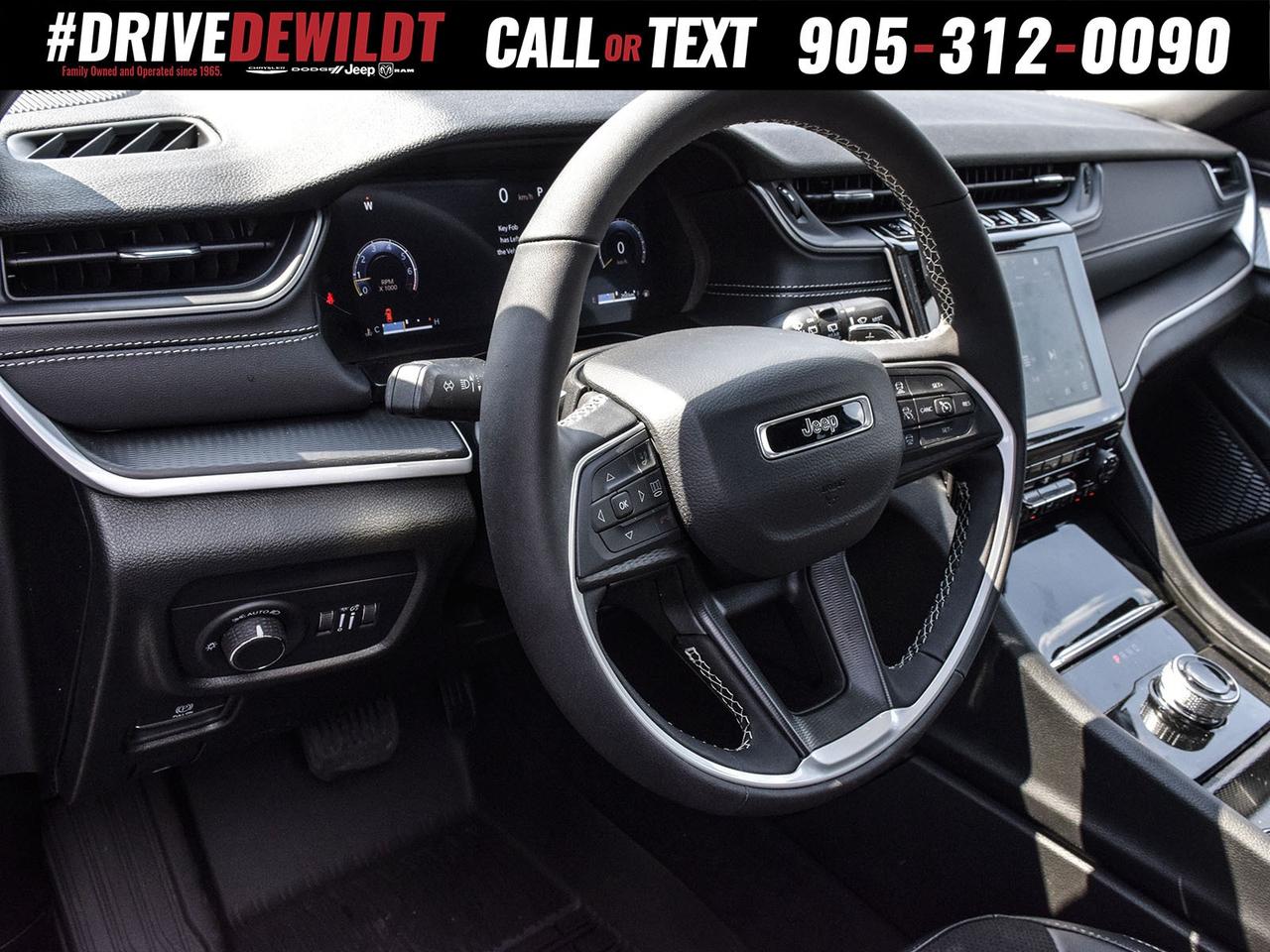 2025 Jeep Grand Cherokee ALTITUDE   DEALER DEMO   NEW CAR INCENTIVES Photo