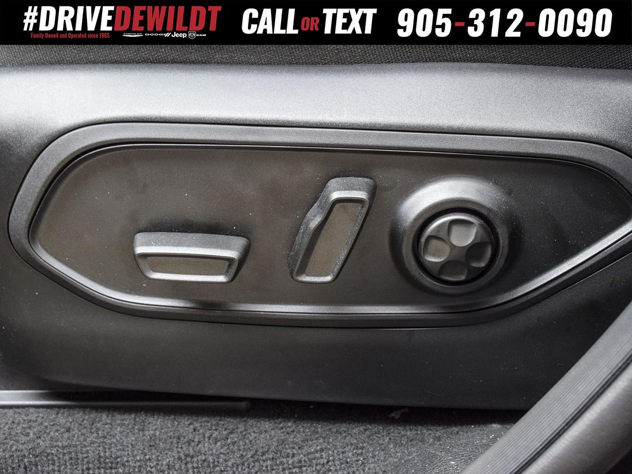 2025 Jeep Grand Cherokee ALTITUDE   DEALER DEMO   NEW CAR INCENTIVES Photo