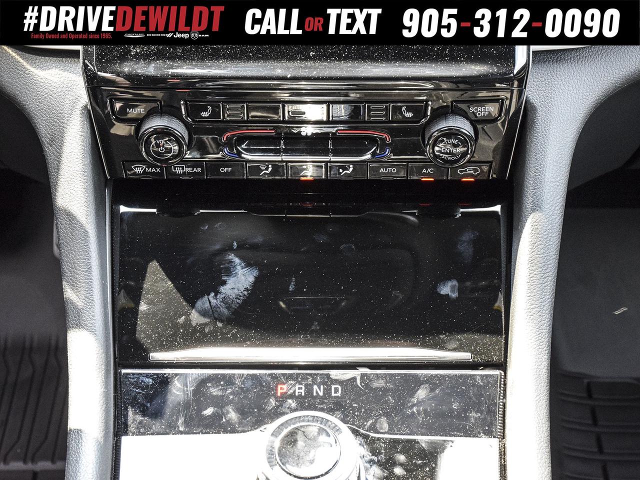 2025 Jeep Grand Cherokee ALTITUDE   DEALER DEMO   NEW CAR INCENTIVES Photo