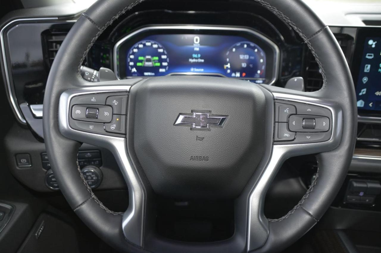 2023 Chevrolet Silverado 1500 RST Photo