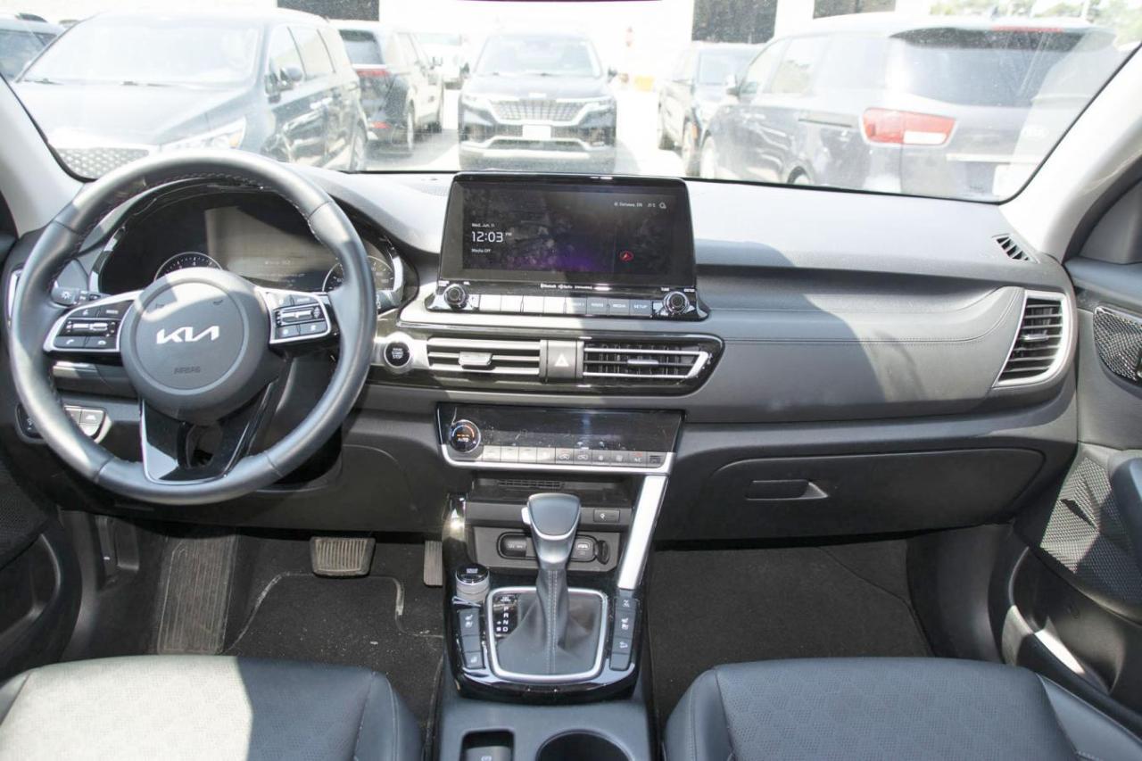 2023 Kia Seltos SELTOS EX Photo