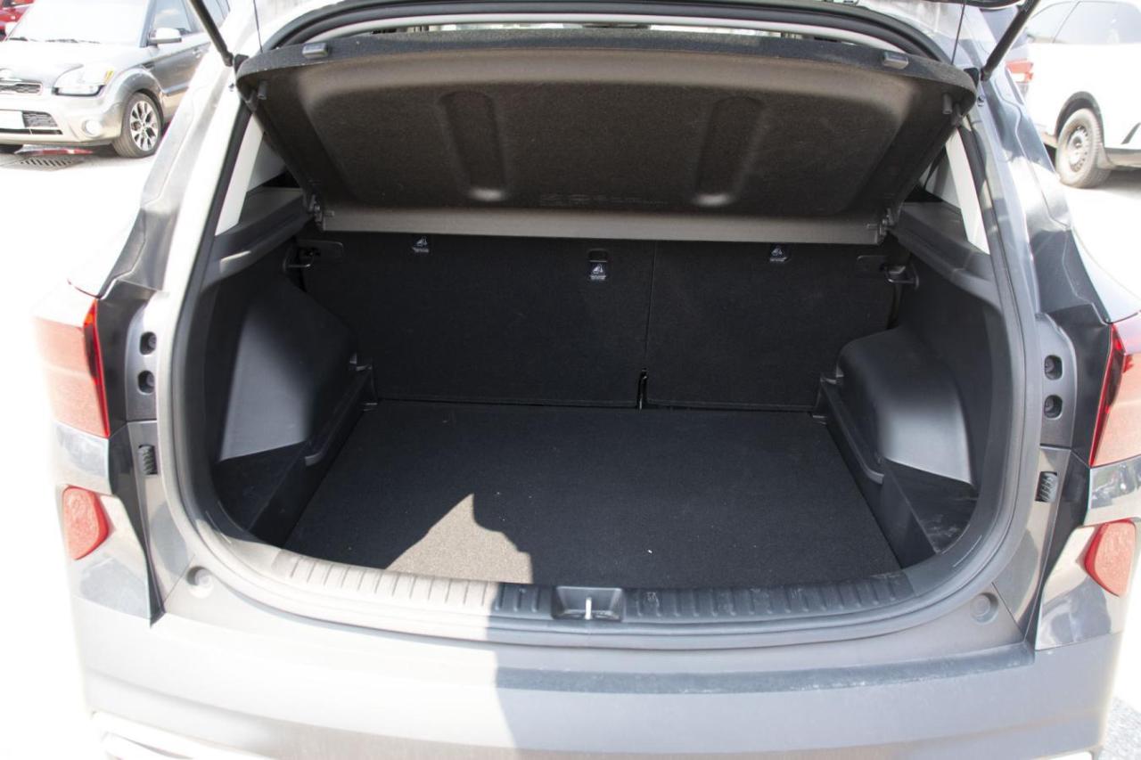 2023 Kia Seltos SELTOS EX Photo