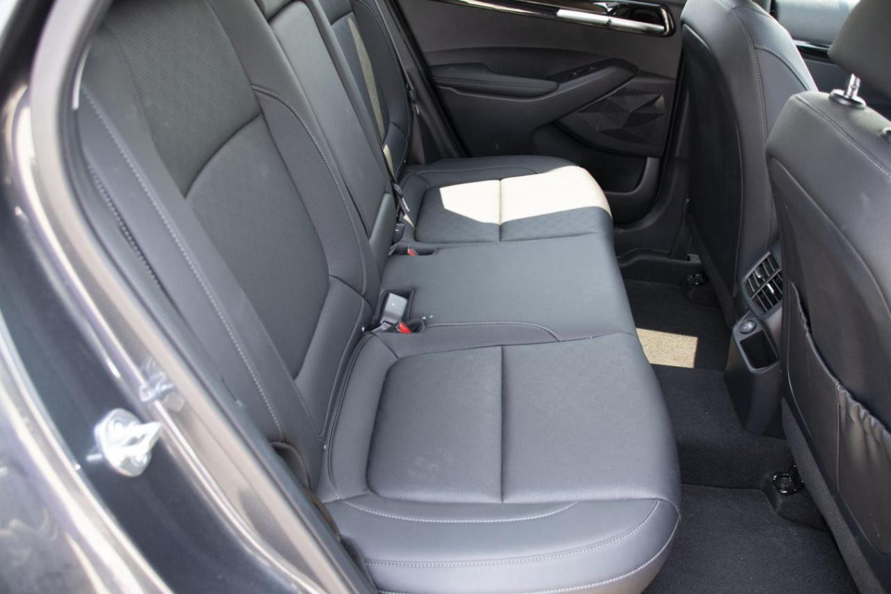 2023 Kia Seltos SELTOS EX Photo