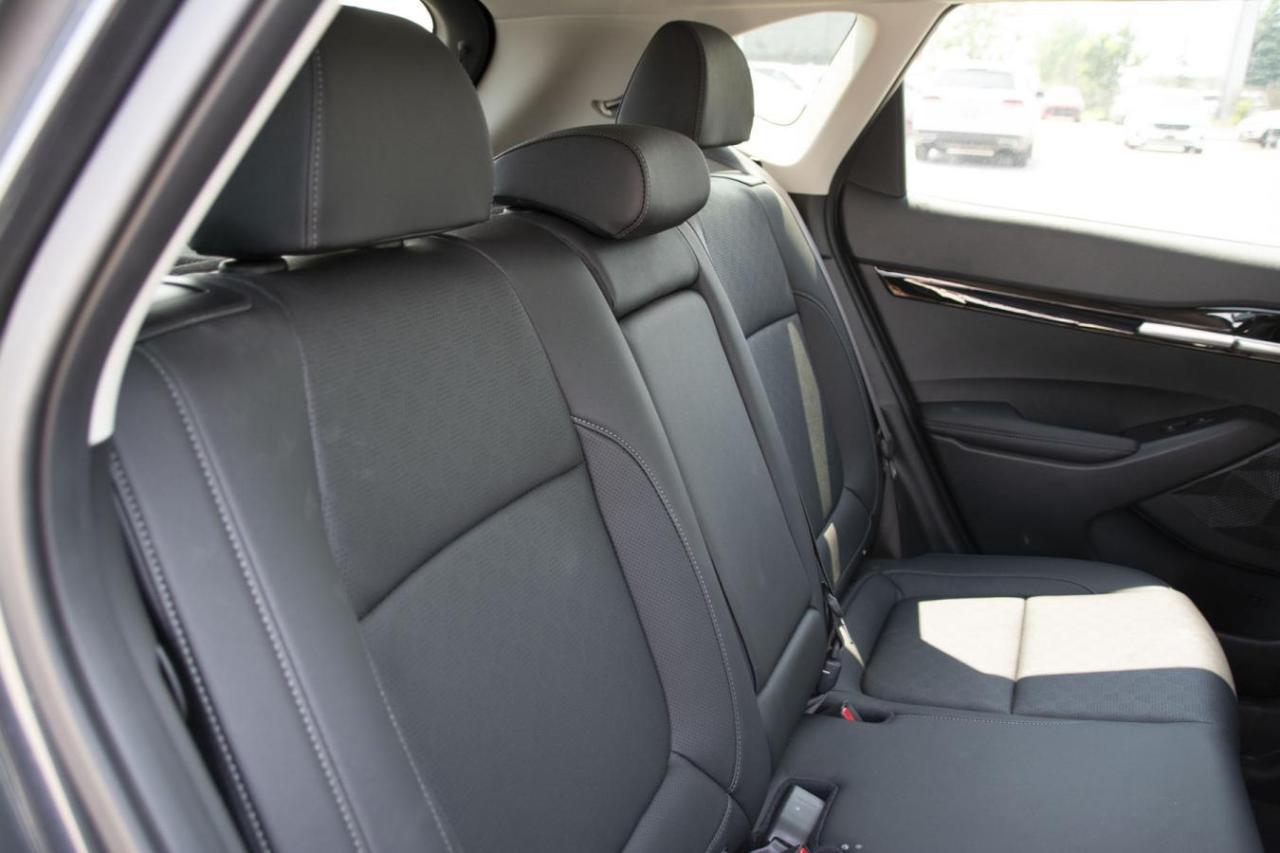 2023 Kia Seltos SELTOS EX Photo