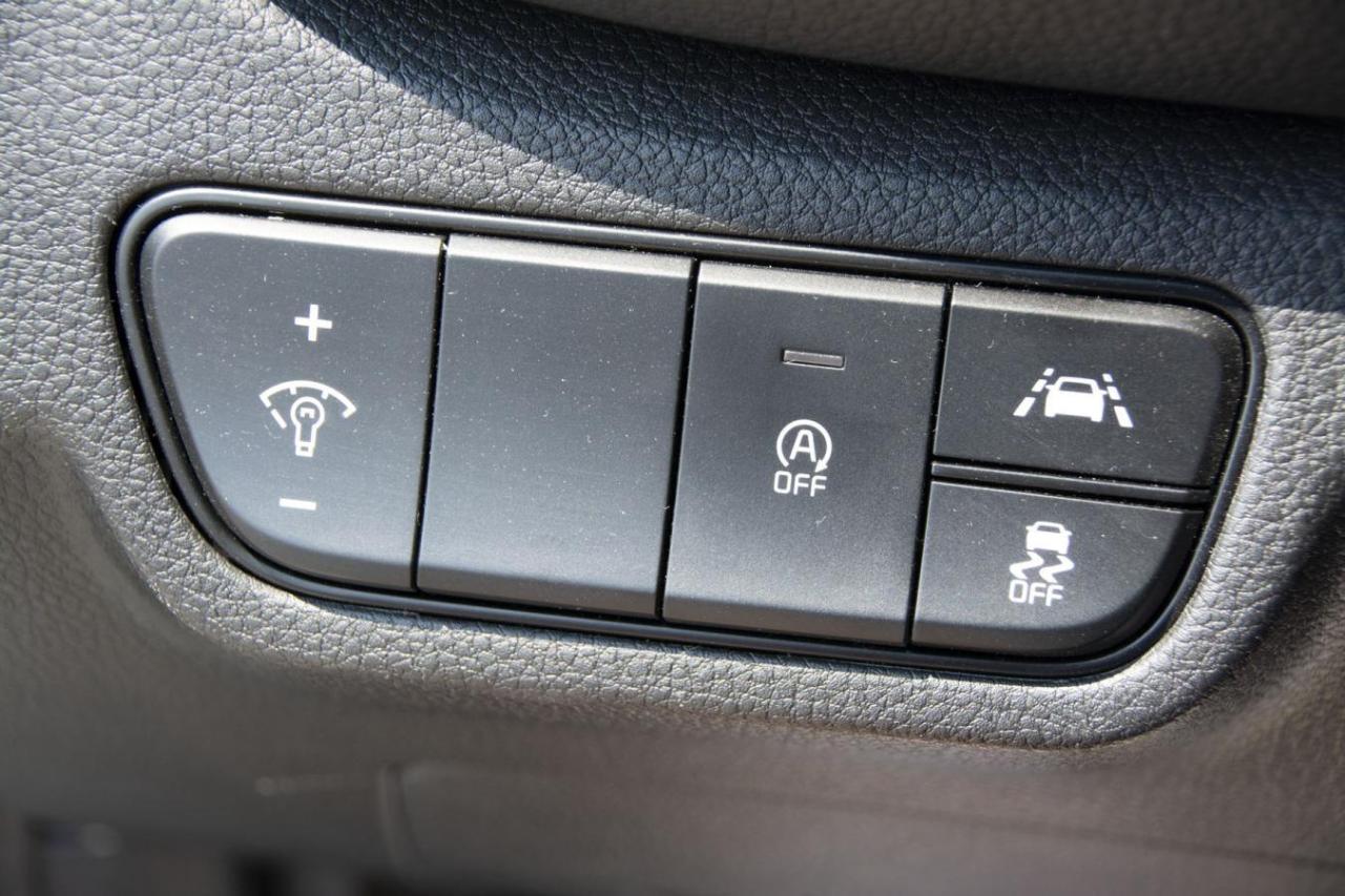 2023 Kia Seltos SELTOS EX Photo