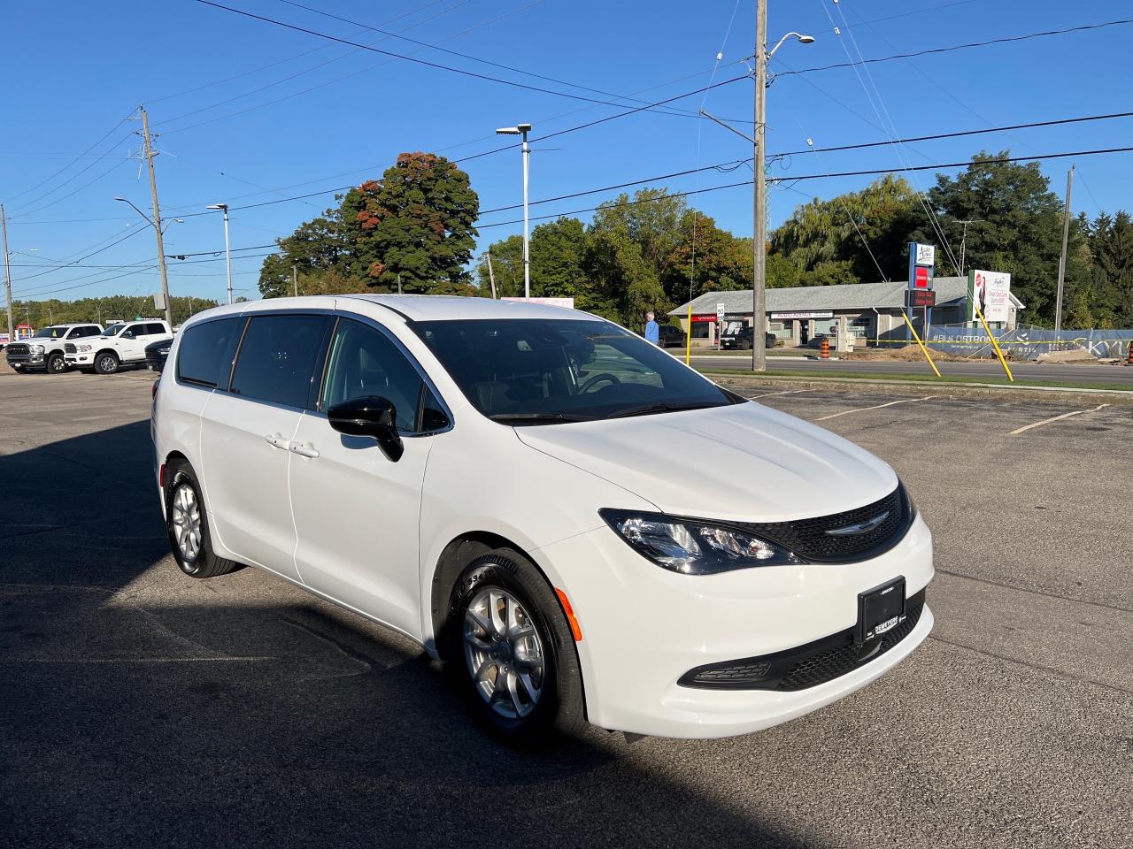 2025 Chrysler Grand Caravan SXT Photo