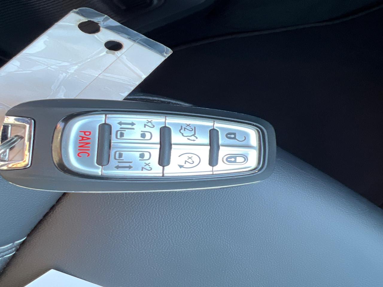 2025 Chrysler Grand Caravan SXT Photo