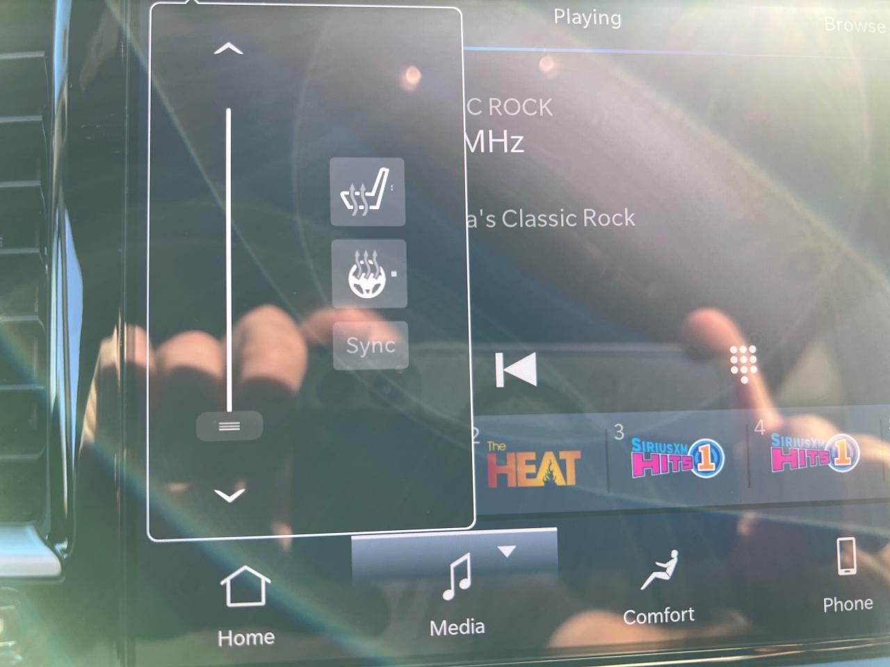 2025 Chrysler Grand Caravan SXT Photo