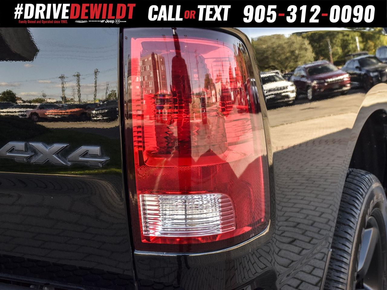 2022 RAM 1500 Classic SLT   LEATHER SEATS   HEATED SEATS + WHEEL Photo