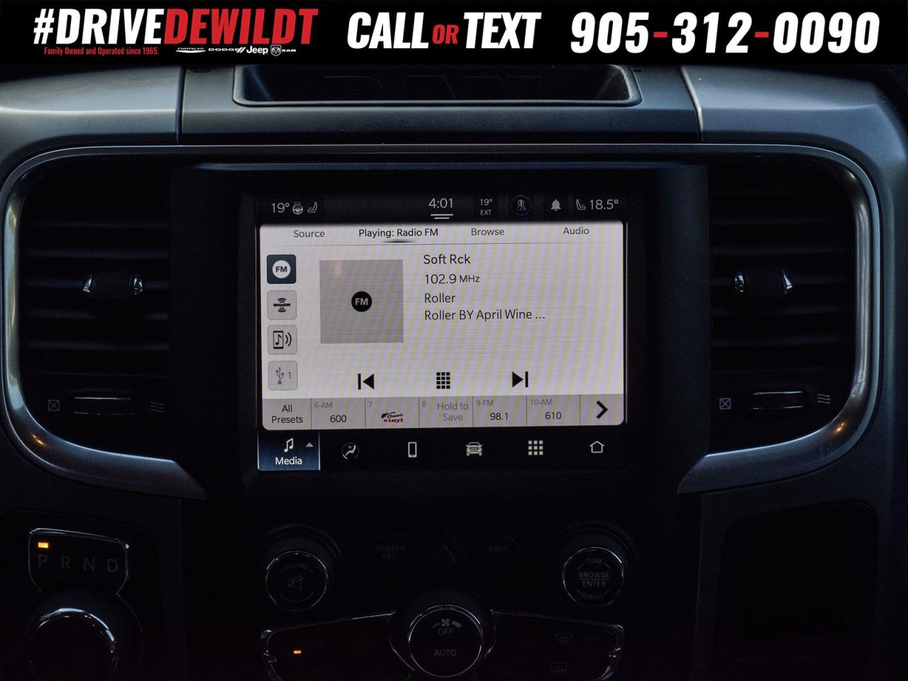 2022 RAM 1500 Classic SLT   LEATHER SEATS   HEATED SEATS + WHEEL Photo